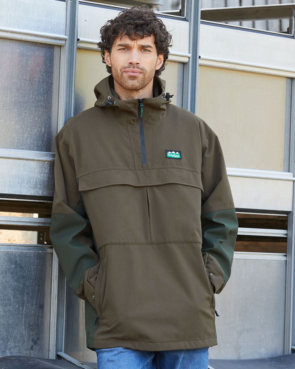 Bark Deep Forest coloured Ridgeline Mens Cambrian Smock on outdoor background 