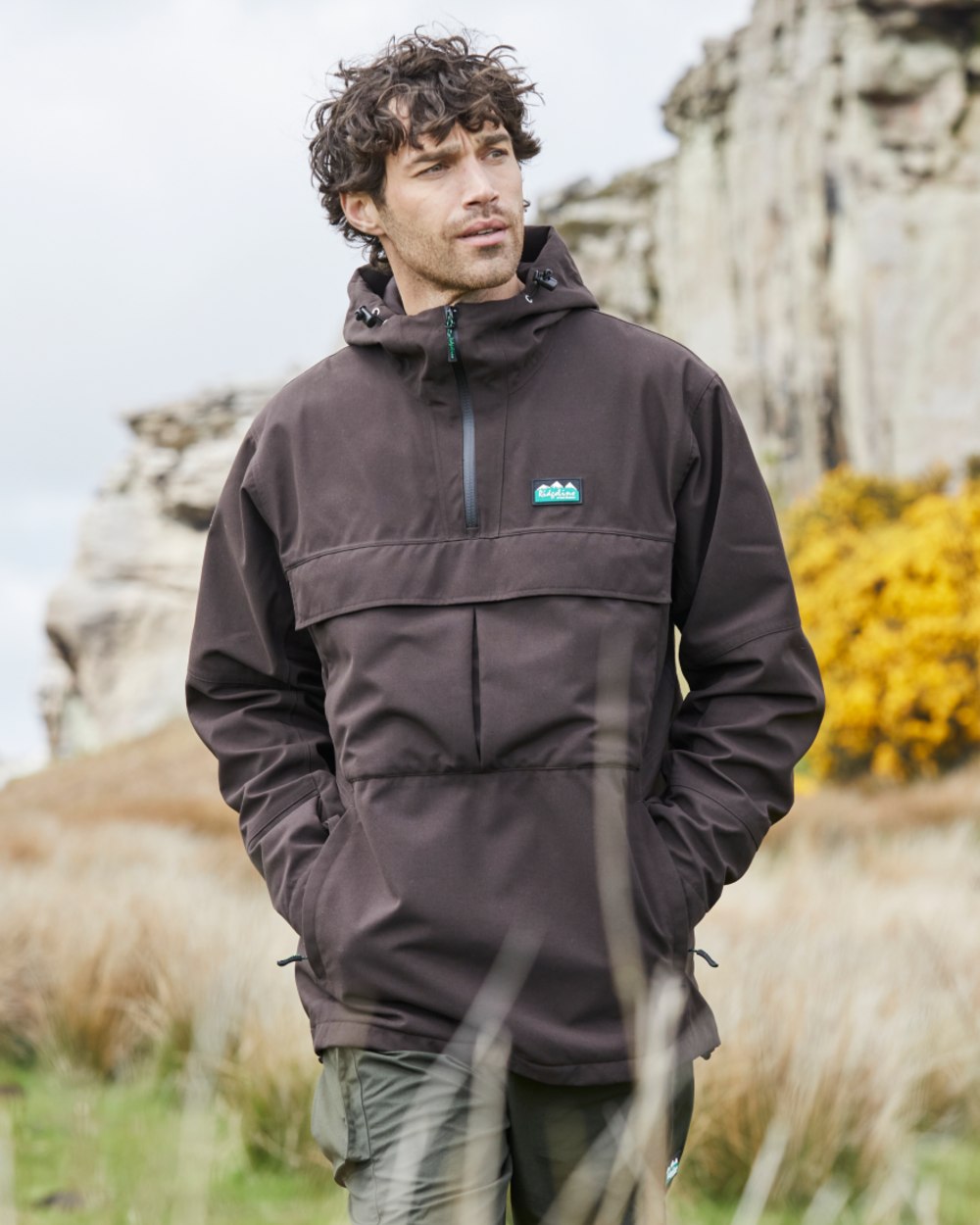 Deep Bark Coloured Ridgeline Mens Cambrian Smock on outdoor background 