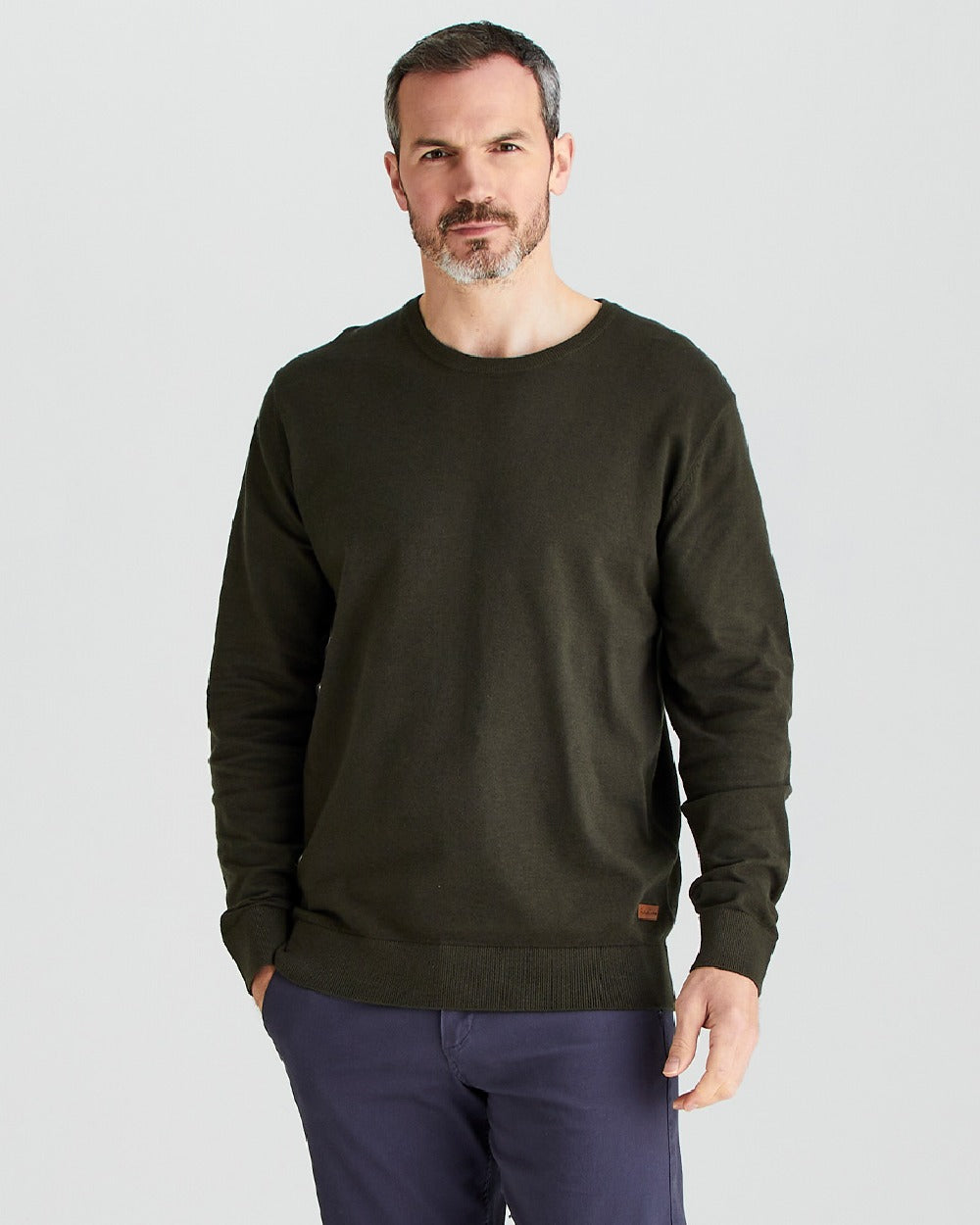 Deep Forest coloured Ridgeline Mens Hartland Crew Knit Jumper on grey background 