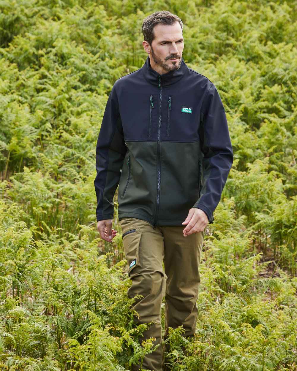 Deep Forest Coloured Ridgeline Mens Ranger Jacket on outdoor background 