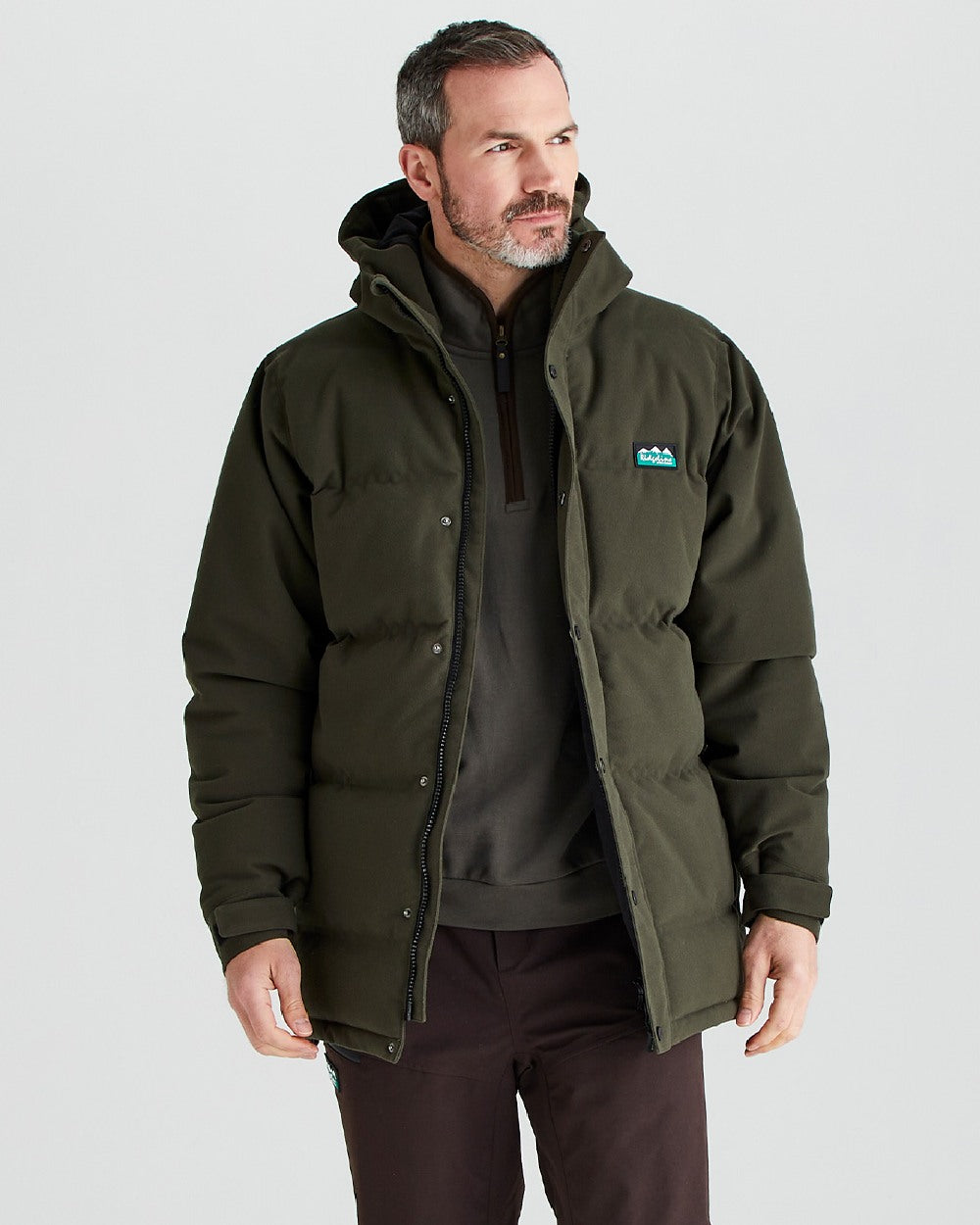 Deep Forest coloured Ridgeline Mens Tundra Thermal Jacket on grey background 