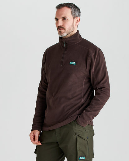 Deep Bark coloured Ridgeline Narvik Fleece on grey background 