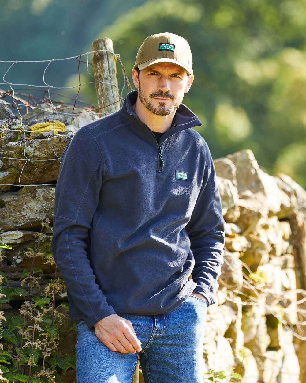 Navy Coloured Ridgeline Narvik Fleece on white background 