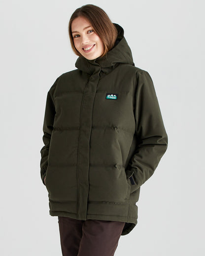 Deep Forest coloured Ridgeline Womens Taiga Thermal Jacket on grey background 