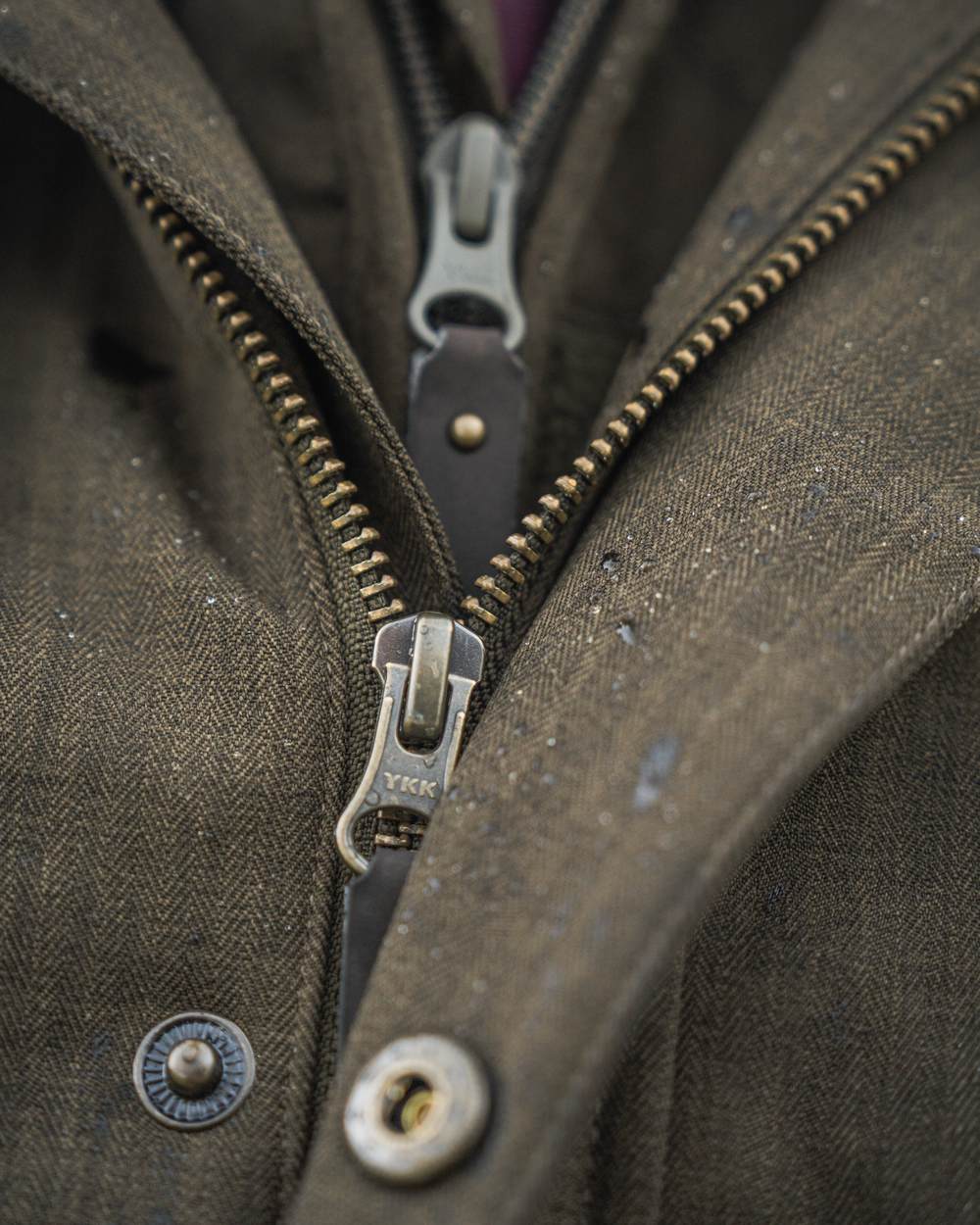 Light Pine Coloured Seeland Highpoint Jacket on outdoor background 