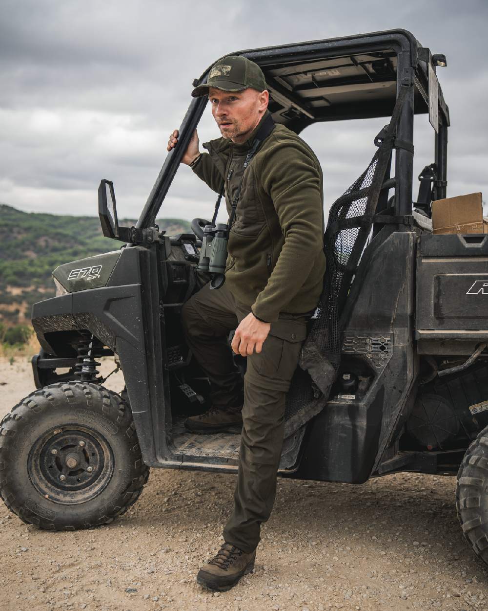 Pine Green Coloured Seeland Mens Gale Fleece Jacket on outdoor background 