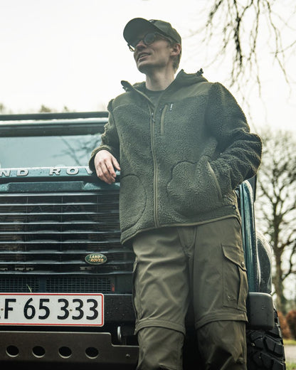 Grizzly Brown Coloured Seeland Thaw Fleece Jacket on outdoor background 