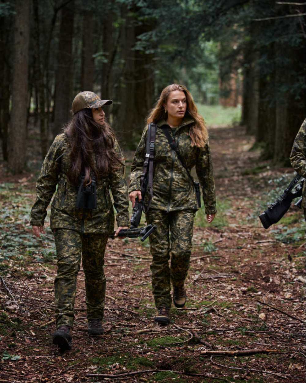 InVis MPC Green Coloured Seeland Womens Avail Camo Jacket on forest background 