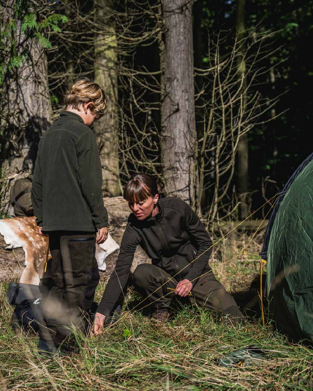 Pine Green Coloured Seeland Womens Tidal Tora Fleece Jacket on outdoor background 