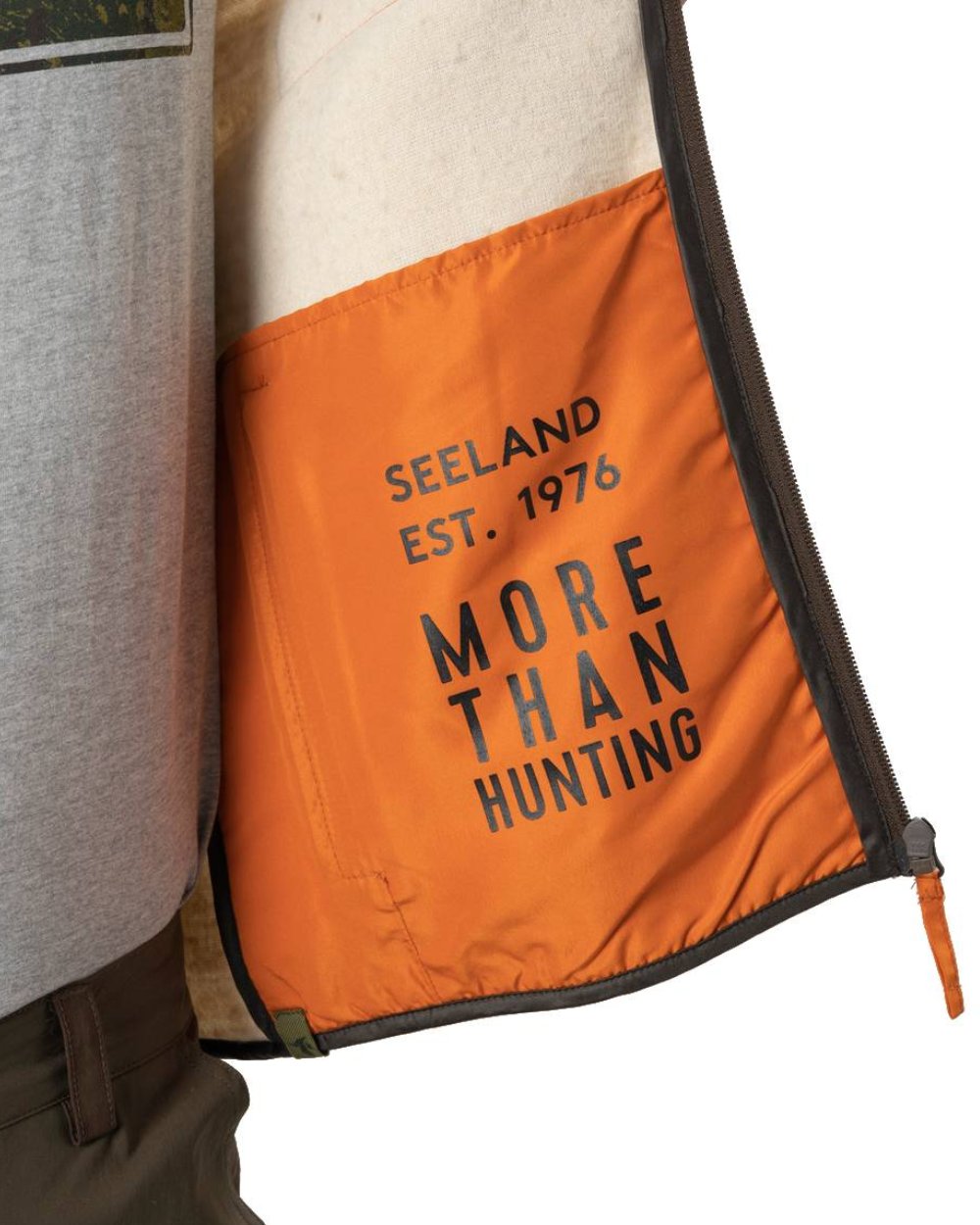 Sandshell Coloured Seeland Zephyr Fleece Jacket on White background 