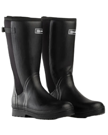 Black coloured Skellerup Womens Meadow Wellingtons on white background 