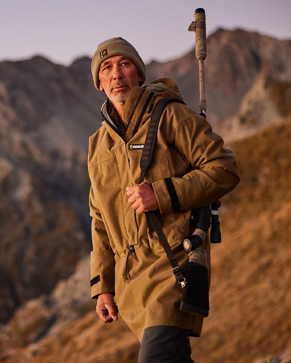 Olive Coloured Swazi Tahr Xp Smock on mountain background 