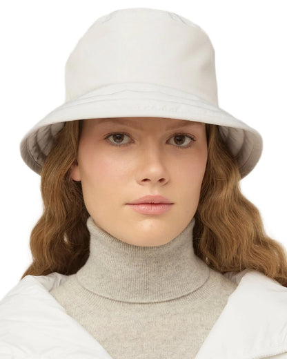 Lunar Grey Coloured Tilley Thermashield T1 on white background 