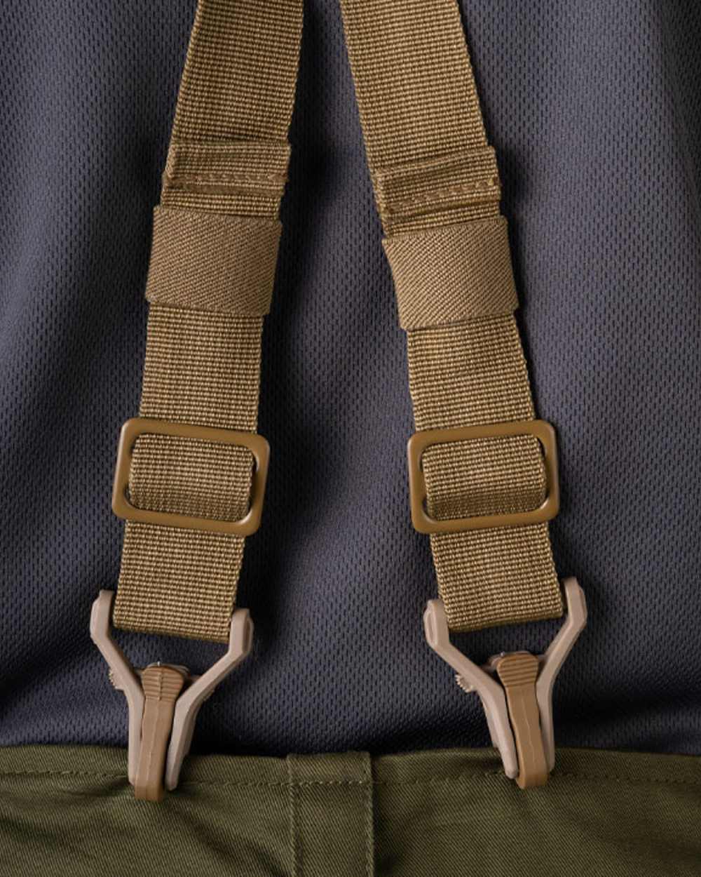 Coyote Coloured Viper Locking Harness on white background 