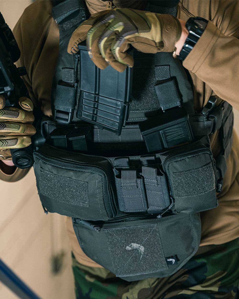 Black Coloured Viper VX Multi Weapon System Set on blurry background 