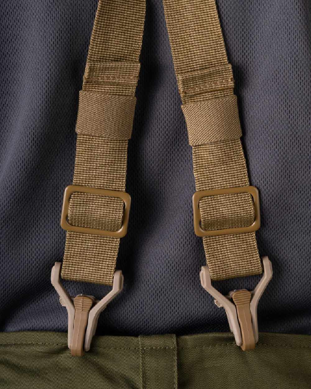 Viper Locking Harness in Coyote 