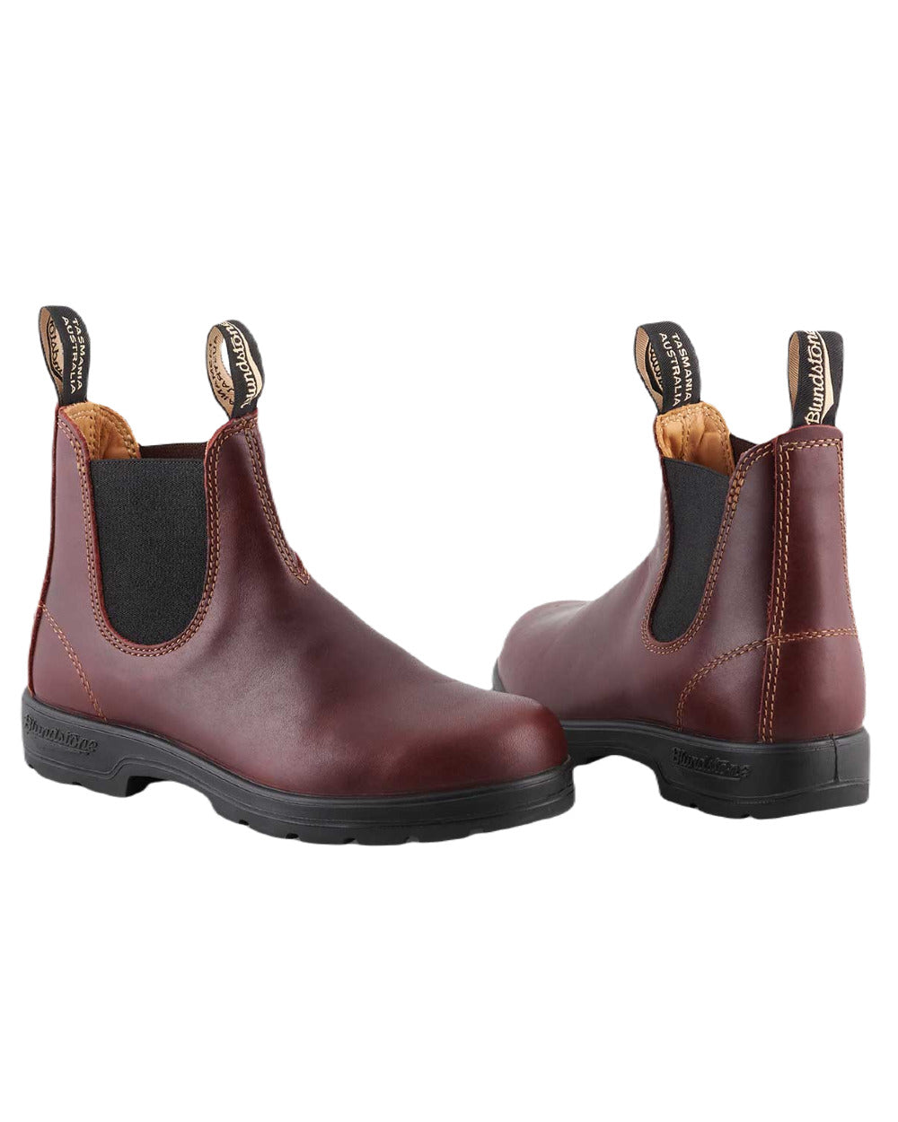 Redwood Coloured Blundstone 1440 Redwood Leather Chelsea Boots On A White Background