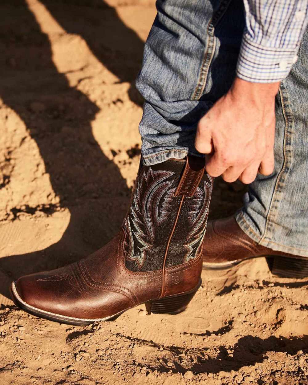 Dark Chestnut Black Onyx Coloured Durango Mens Westward Western Boots on Outdoor Background
