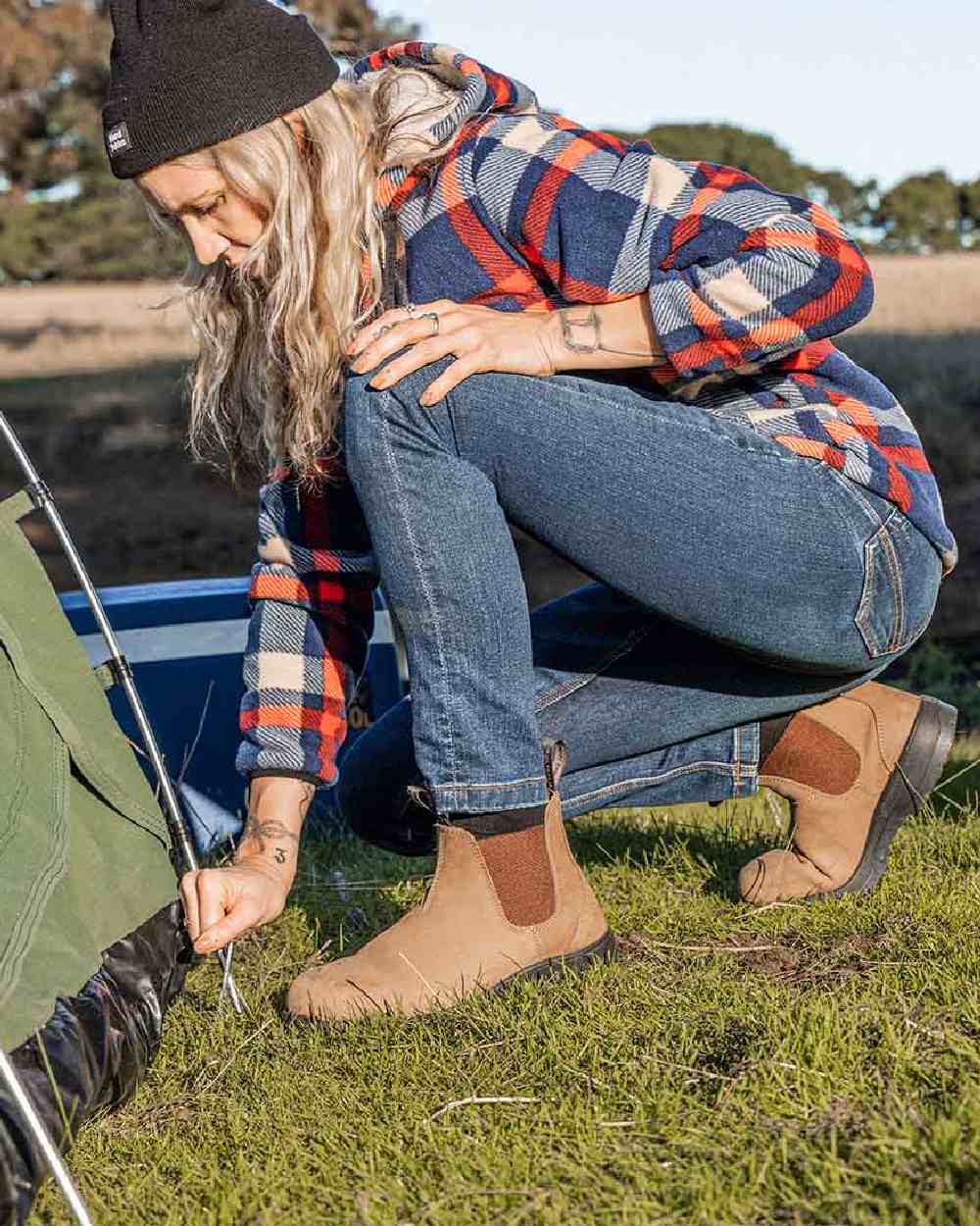 Crazyhorse Coloured Hard Yakka Brumby Non-Safety Dealer Boots on Outdoor Background
