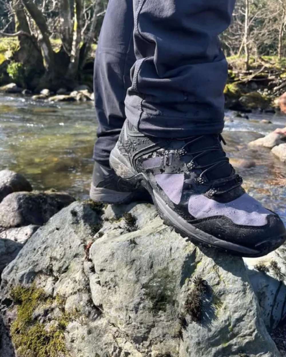 Black Coloured Hi-Tec Mens V-Lite Psych Boots On A Trail Background 