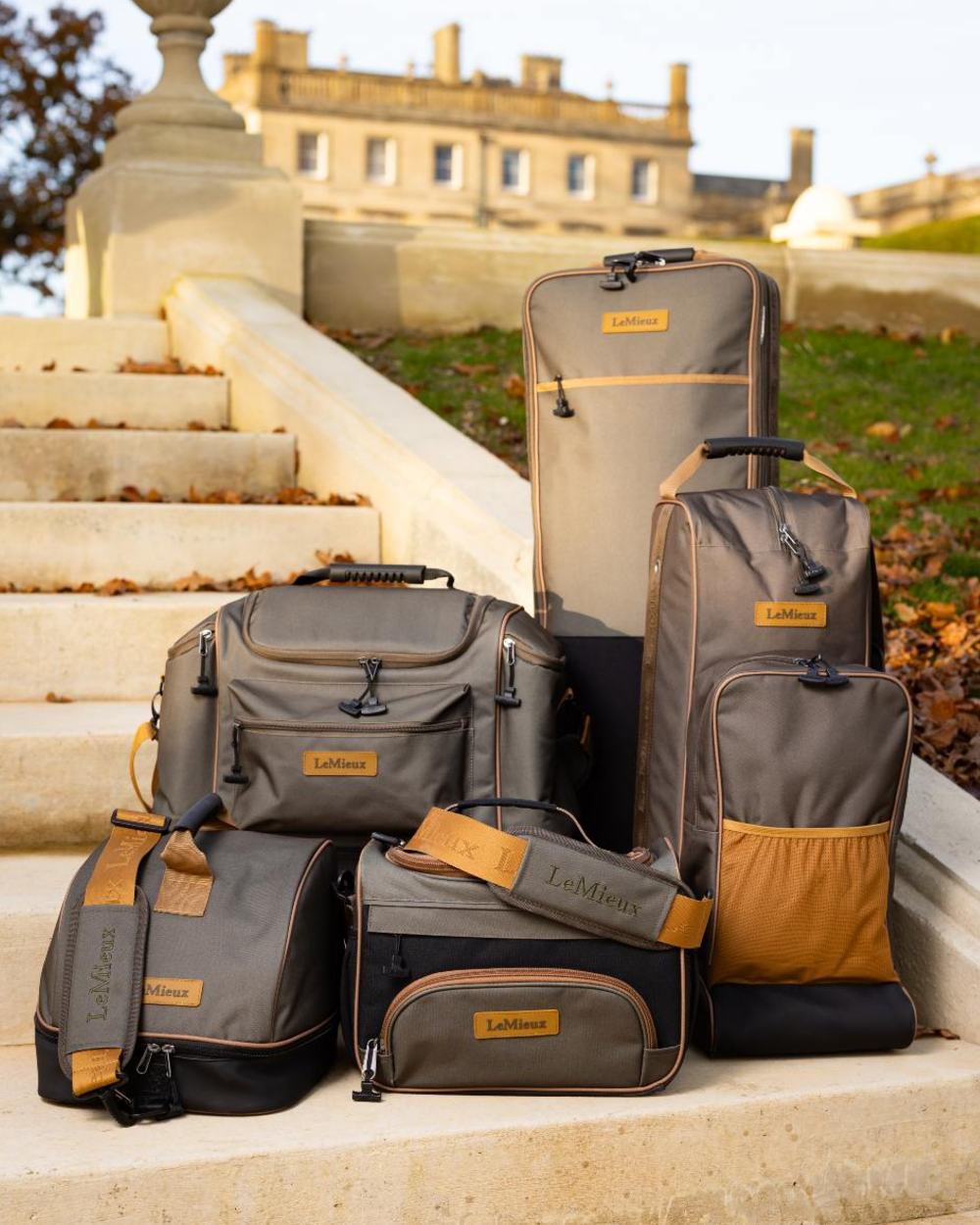 Alpine Coloured LeMieux ProKit Lite Grooming Bag On A Outer Yard Background 