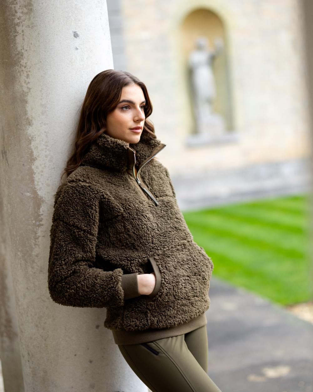 Alpine Coloured LeMieux Tara Teddy Fleece On A Front Yard Background 