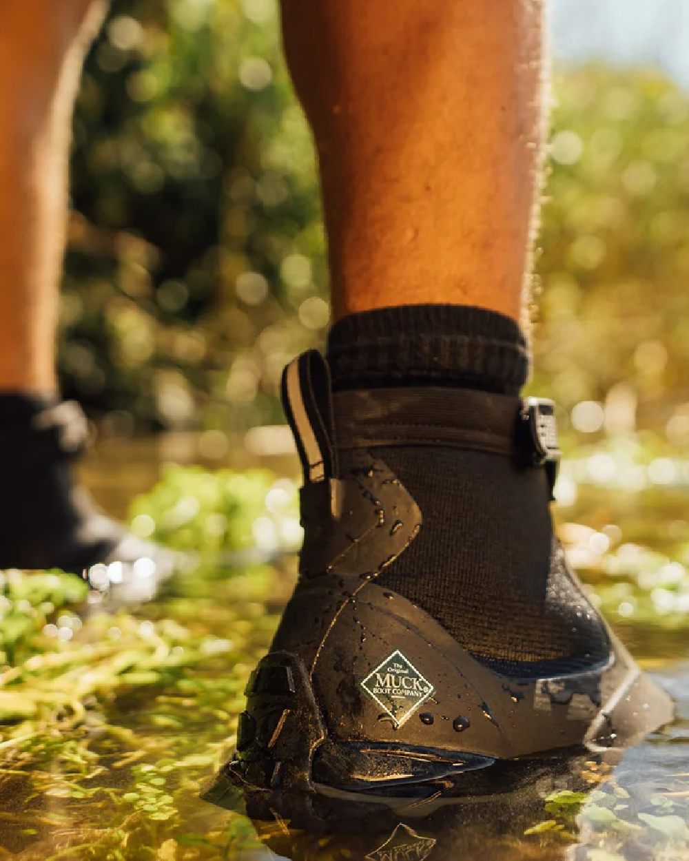 Muck Boots Apex Zip Mid Boots in Black 