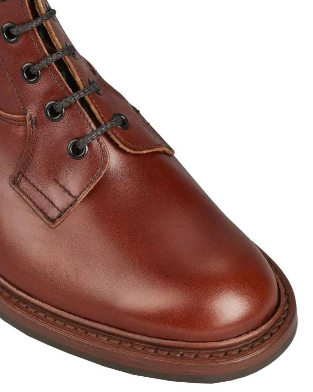 Marron Antique Coloured Trickers Burford Country Boot Dainite Sole On A White Background 