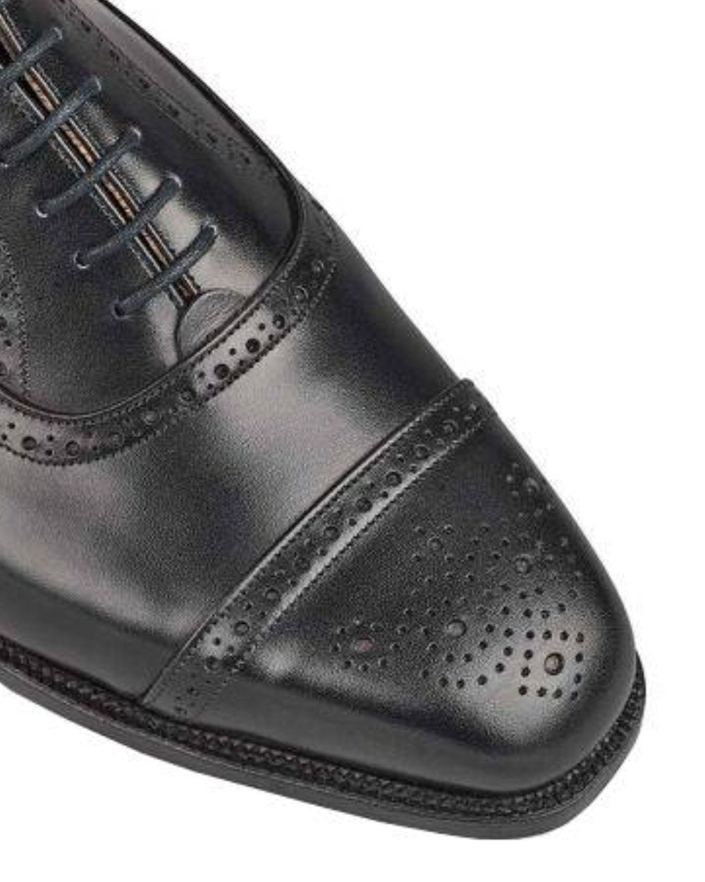 Black Coloured Trickers Kensington Leather Sole Toecap Oxford City Shoe On A White Background 