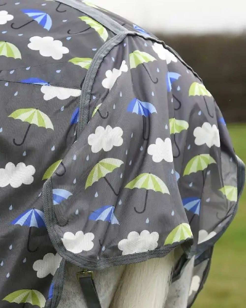 Umbrella Print coloured WeatherBeeta ComFiTec Essential Mesh II Combo Neck on blurry background 