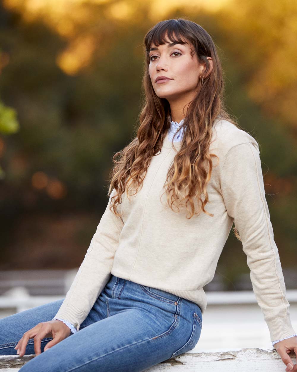 Oatmeal Coloured Ariat Womens Peninsula Sweater On Outdoor Background 