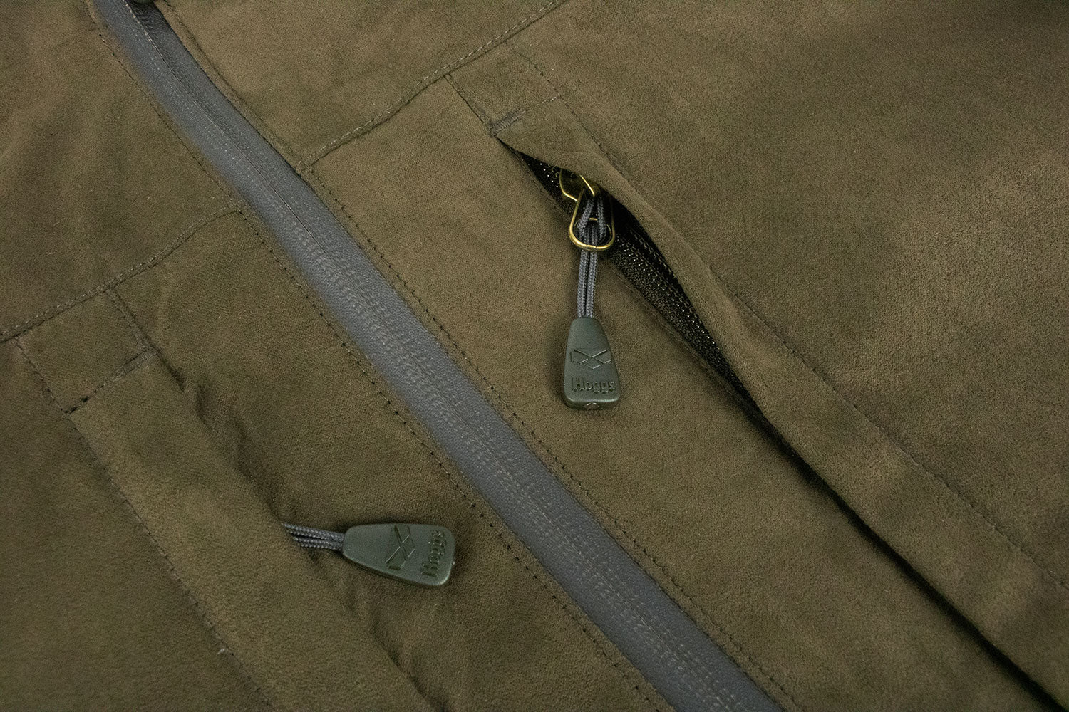 Chest zip pockets Hoggs of Fife Rannoch Lightweight Shooting Jacket