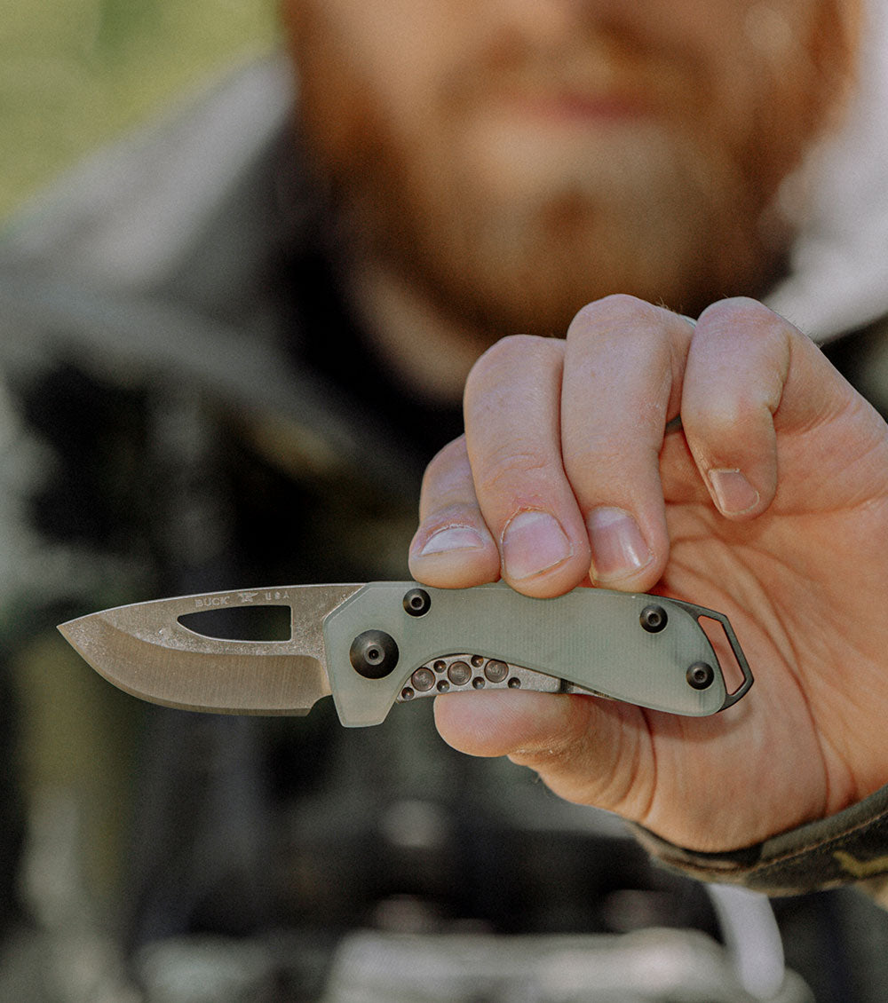 one hand opening 417 Budgie Folding Knife by Buck Knives  