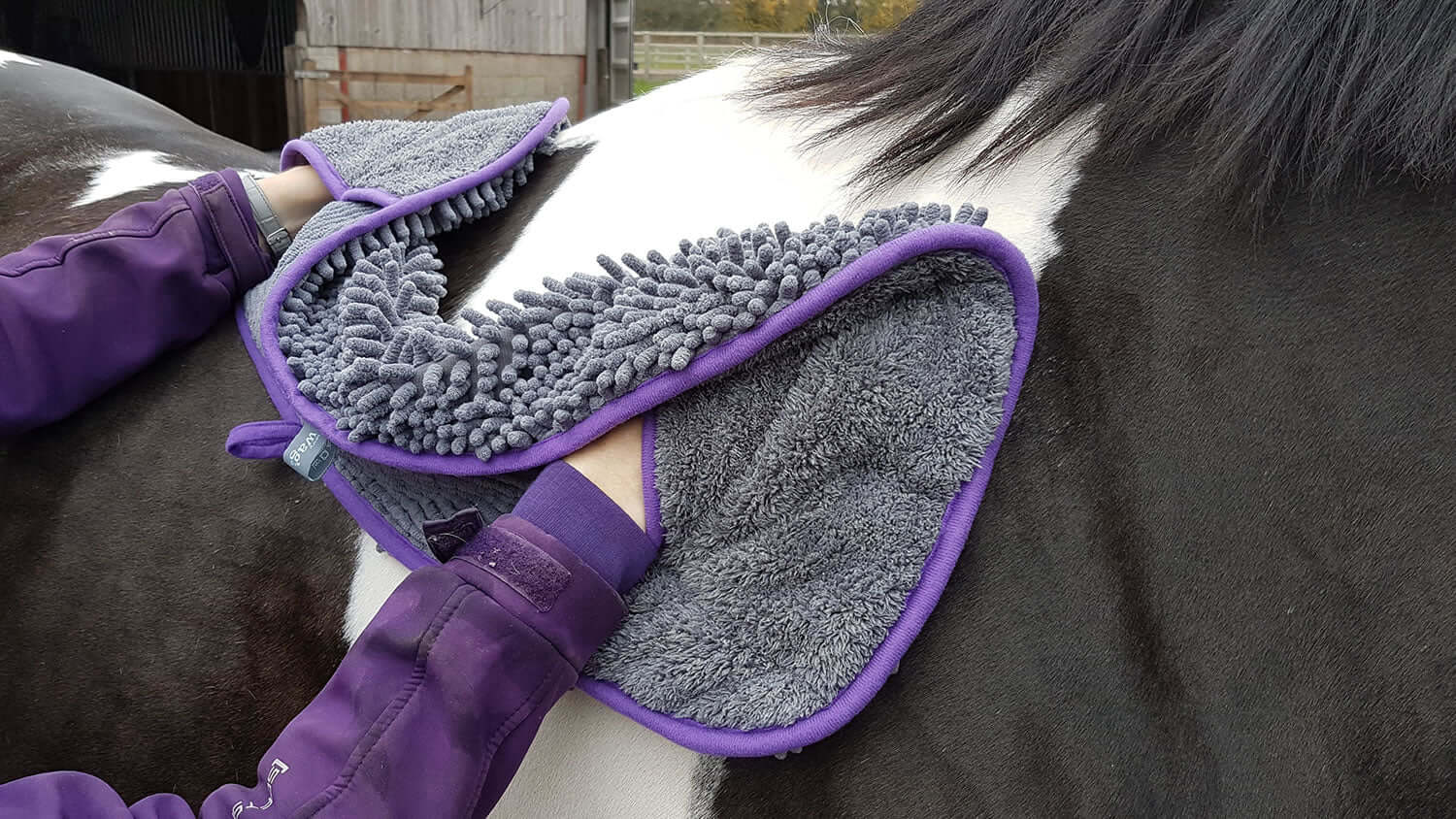 Henry Wag Equine Noodle Glove Towel