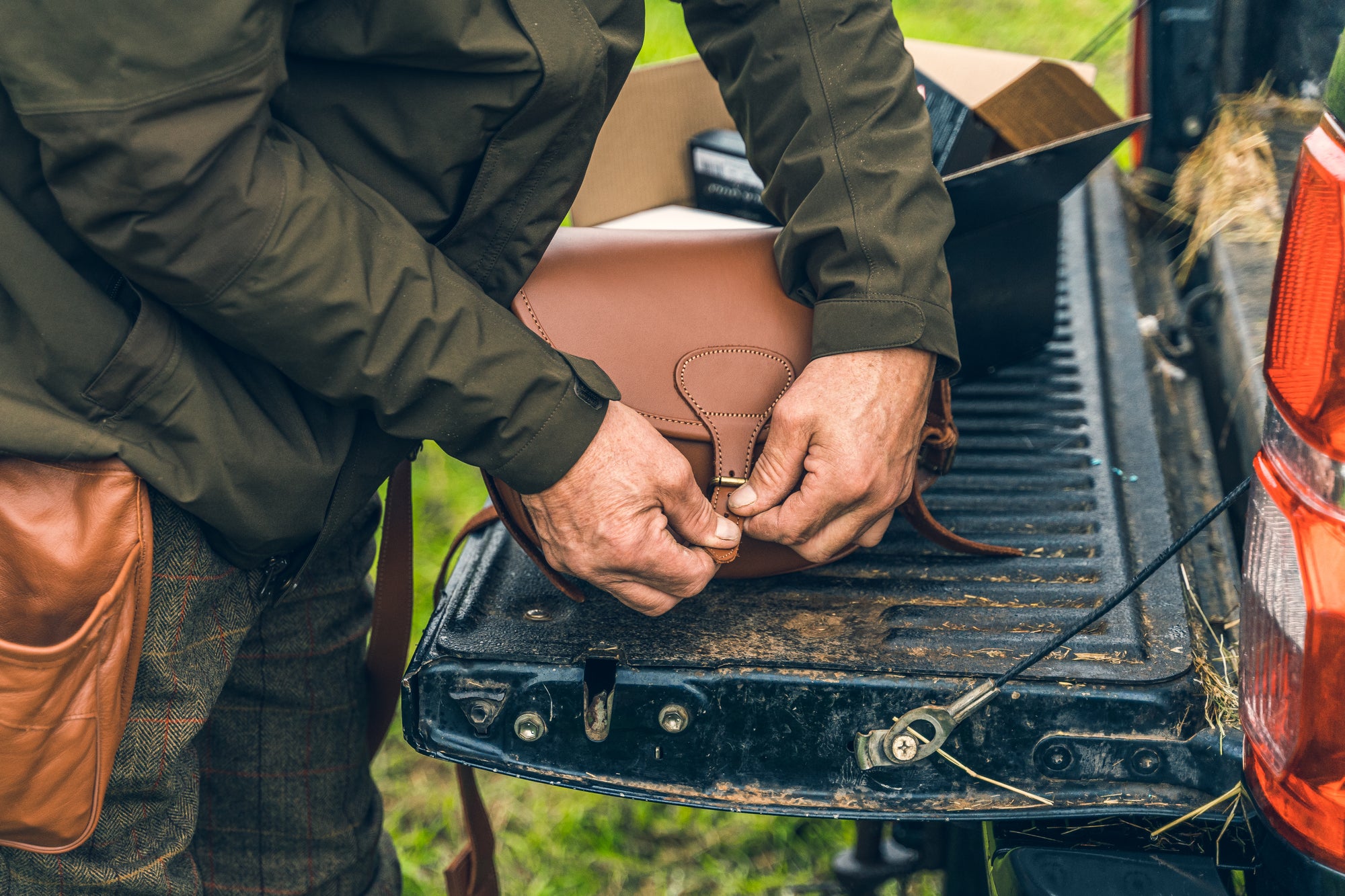 Jack Pyke Leather Cartridge Bag in Tan 