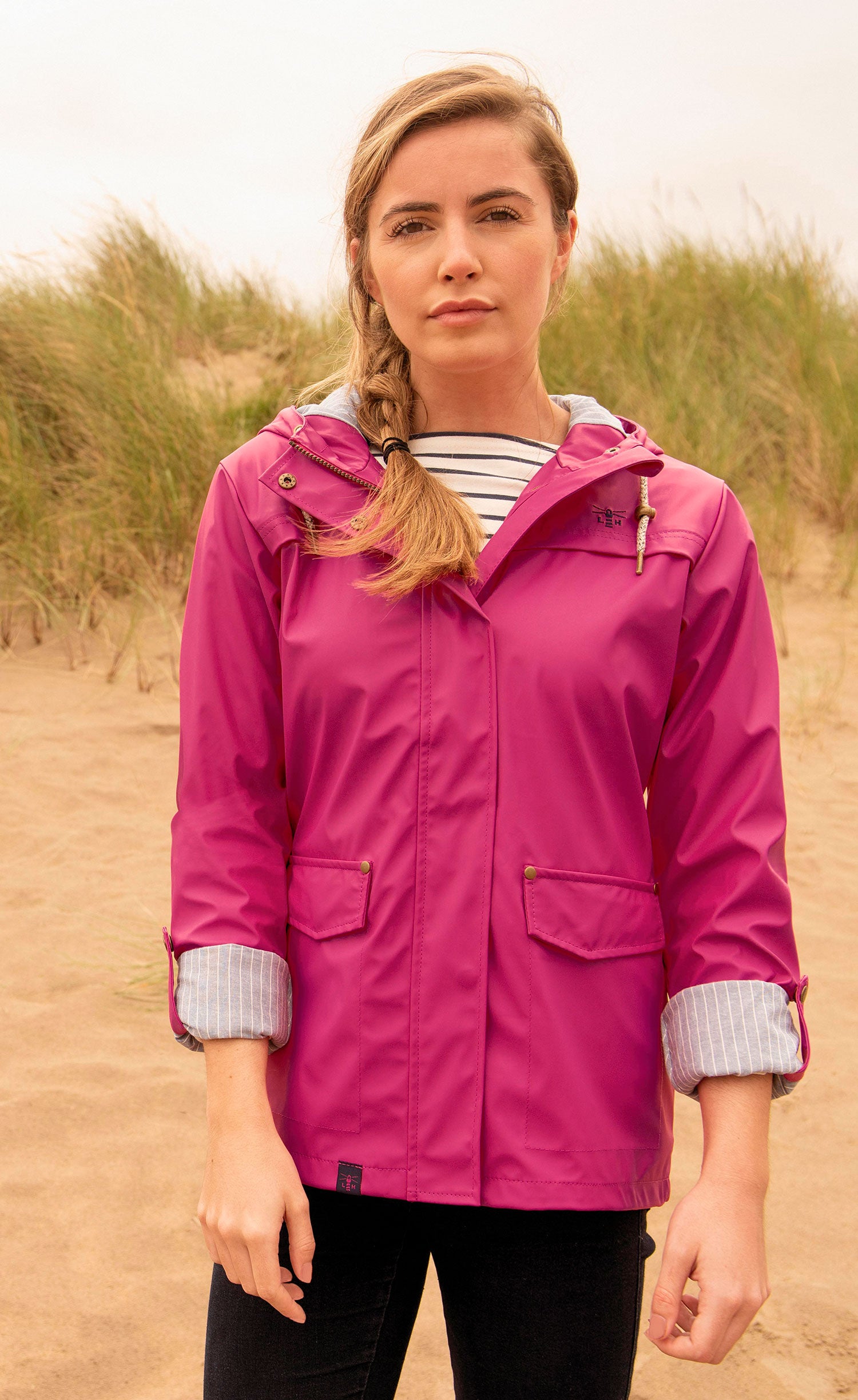 Lighthouse Bowline Short Rubberised Jacket | Raspberry 