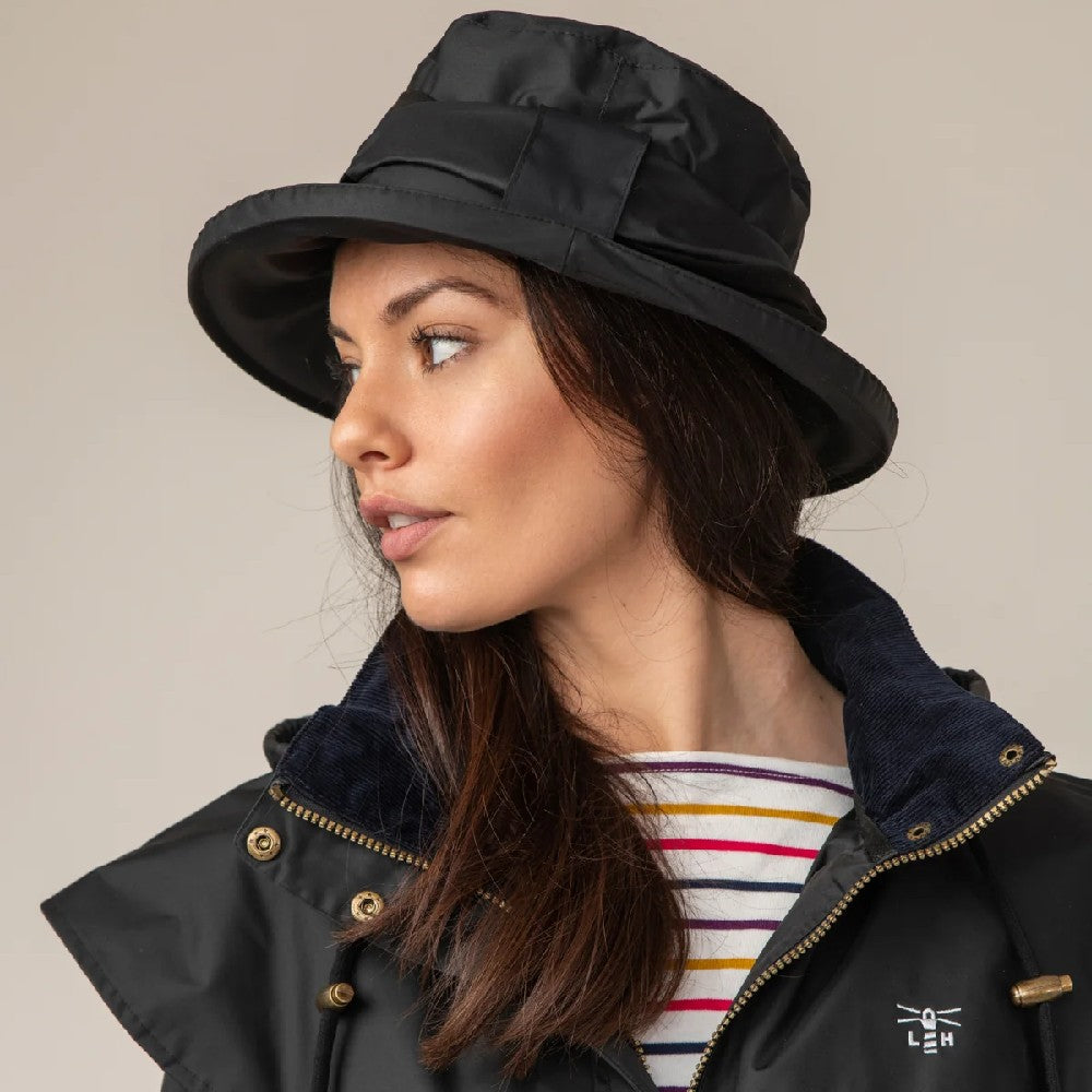 Lighthouse Rainwear Canterbury Hat in Black 