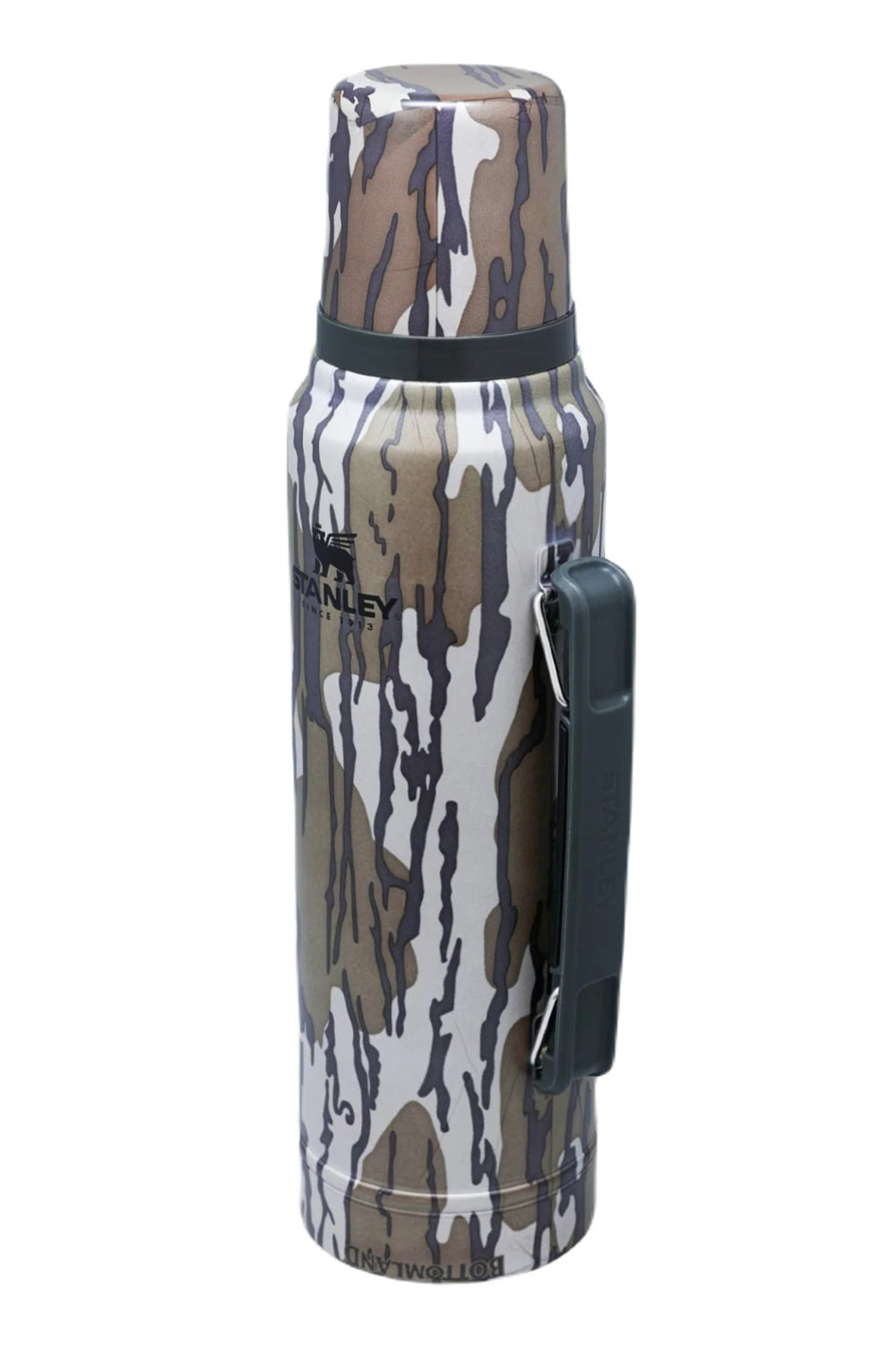 Stanley Classic Legendary Bottle 1.0L in Mossy Oak Bottomland