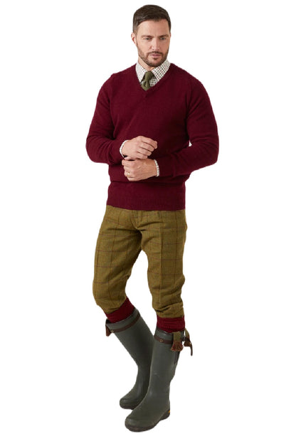 Alan Paine Streetly Lambswool V Neck Jumper in Bordeaux 