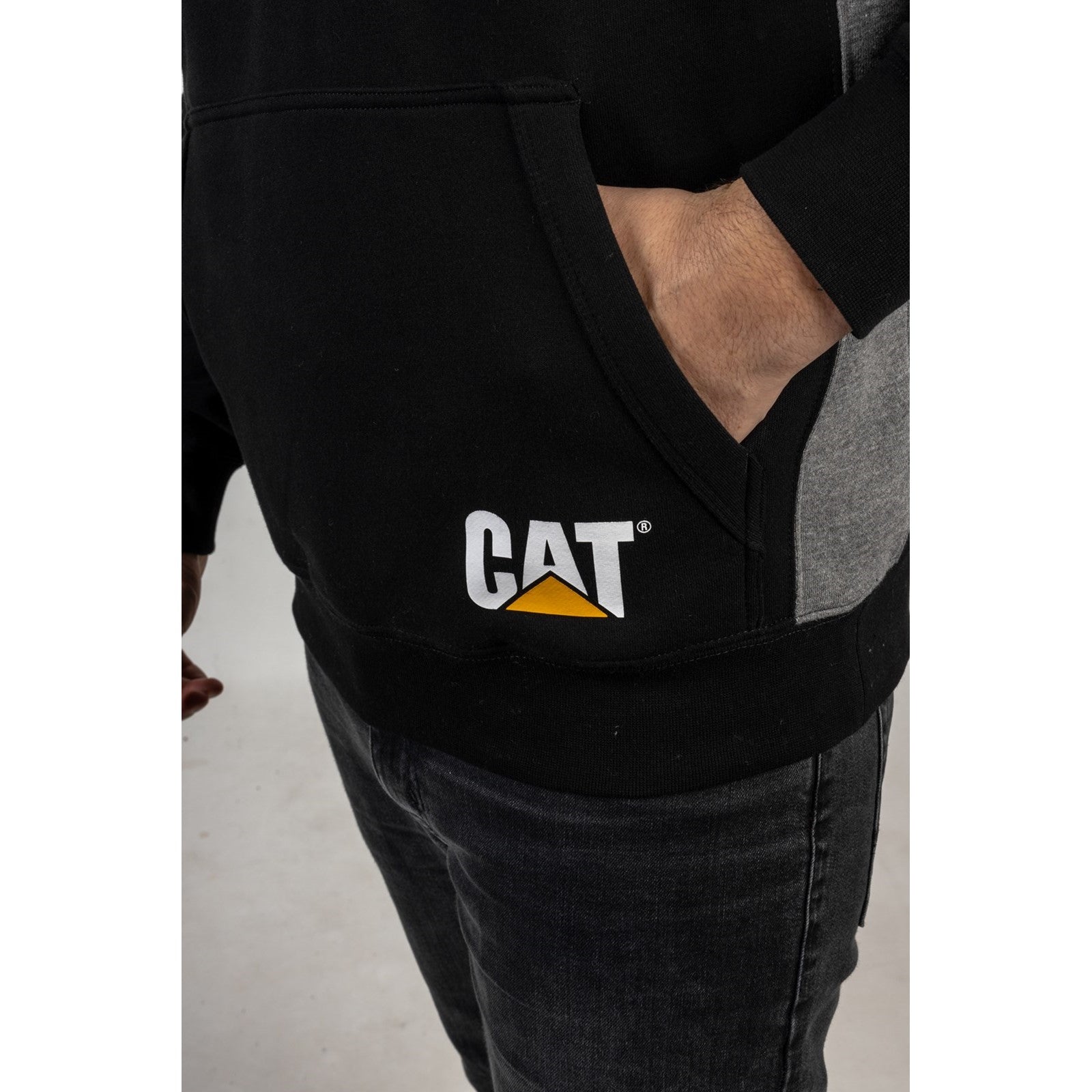 Caterpillar Logo Panel Hooded Sweatshirt in Black 