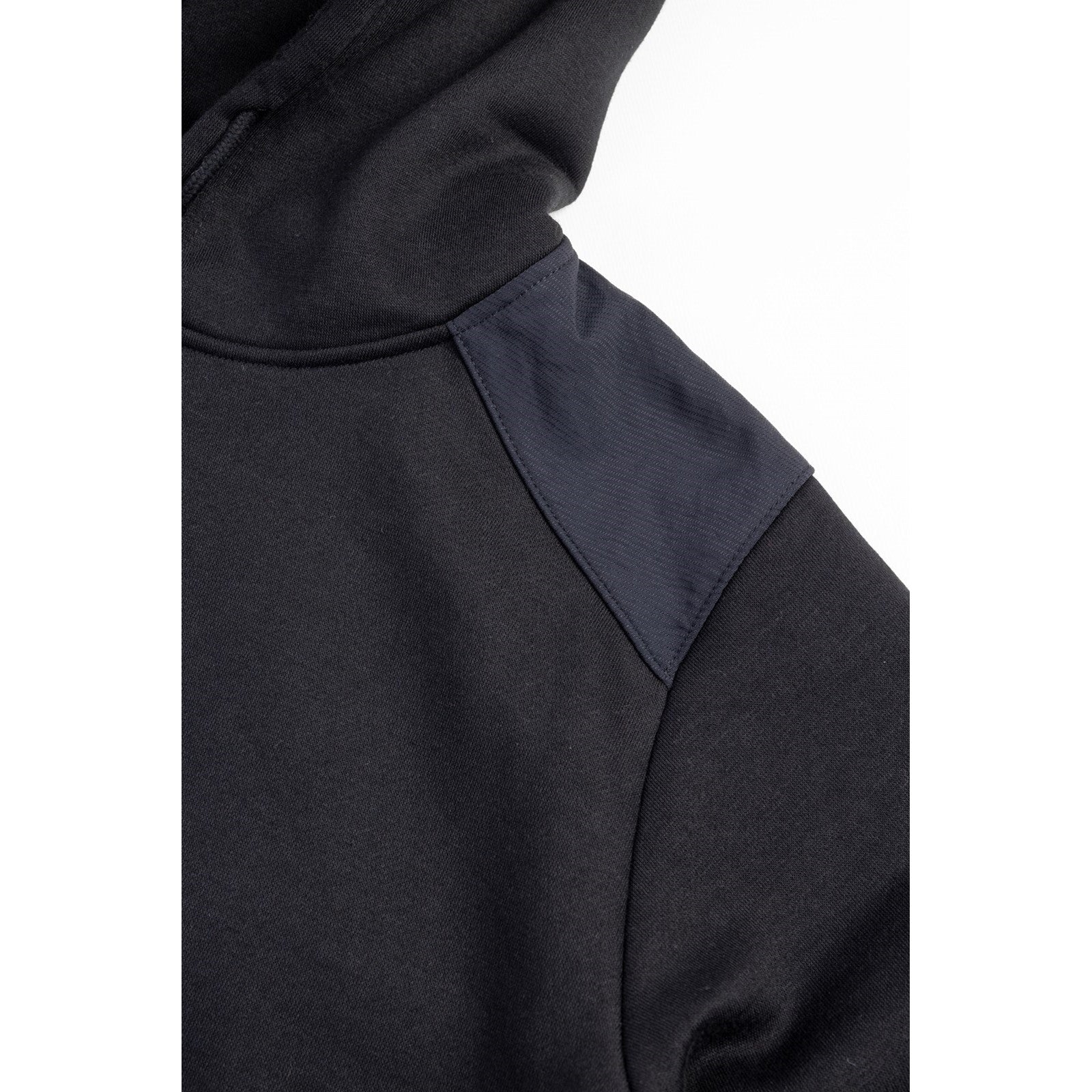 Caterpillar Essentials Hooded Sweatshirt. Black. Shoulders 